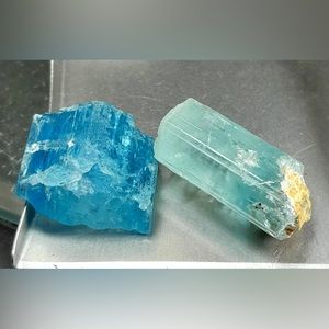 Natural Blue Aquamarine Rough 39 carats/2 pieces